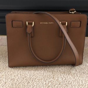 🌺flash sale🌺Micheal Kors Dillon Satchel